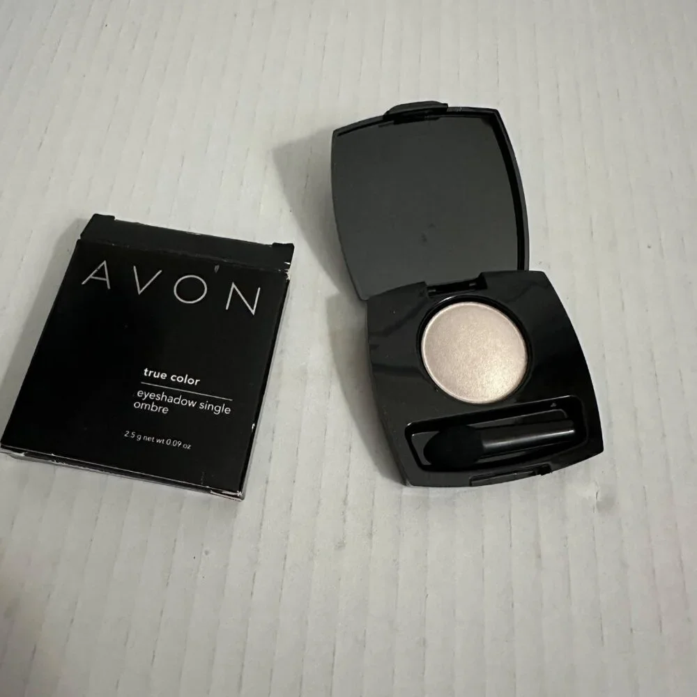 Avon True Color Eyeshadow Single E101 Rich Creme 2.5g net wt 2009 Lot of 2 NEW‎
